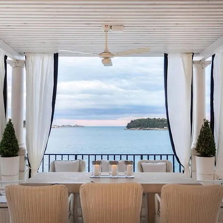 别墅 Seafront Sea Diamant For 7 Guests *