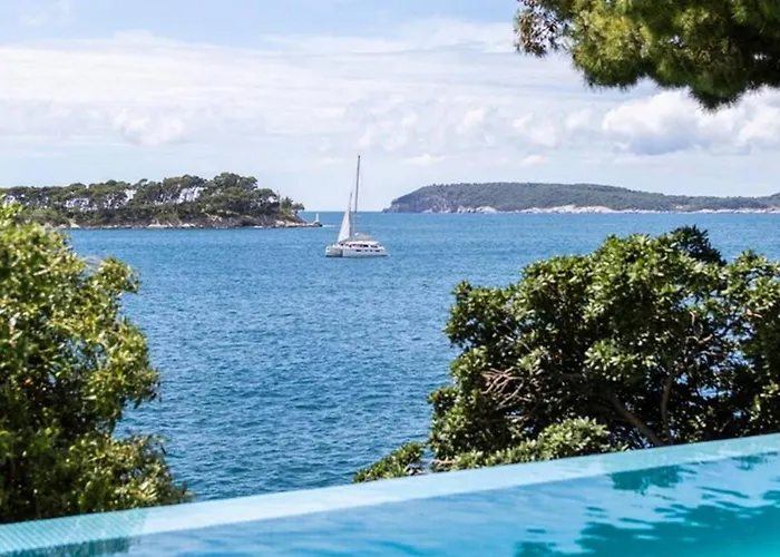 Seafront Sea Diamant For 7 Guests