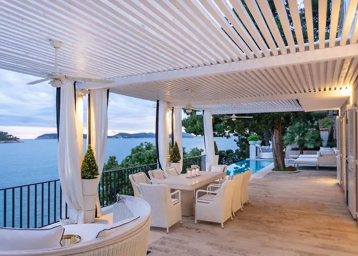 Villa Seafront Sea Diamant For 7 Guests *