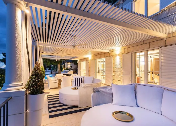 Seafront Sea Diamant For 7 Guests *