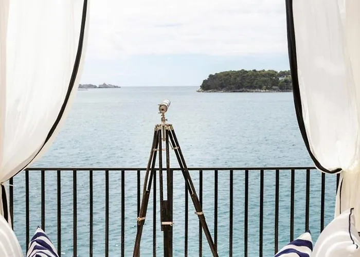 Seafront Sea Diamant For 7 Guests * Dubrovnik