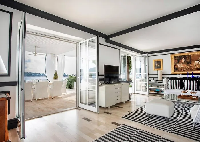 Seafront Sea Diamant For 7 Guests Villa