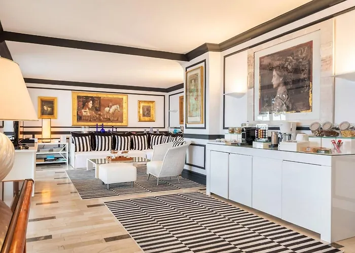 Villa Seafront Sea Diamant For 7 Guests