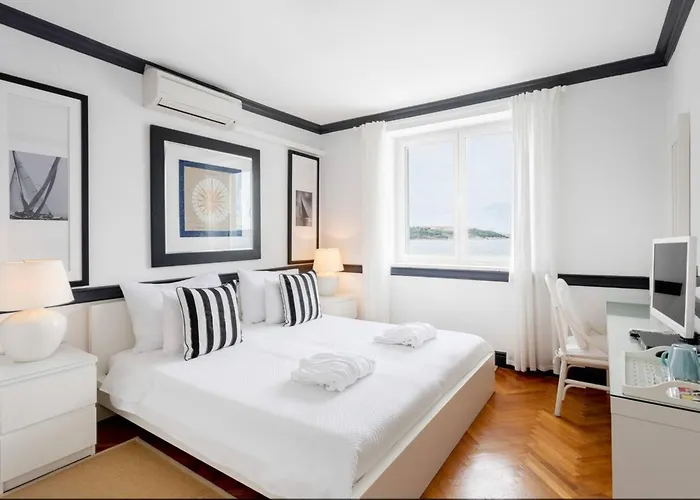 Villa Seafront Sea Diamant For 7 Guests *