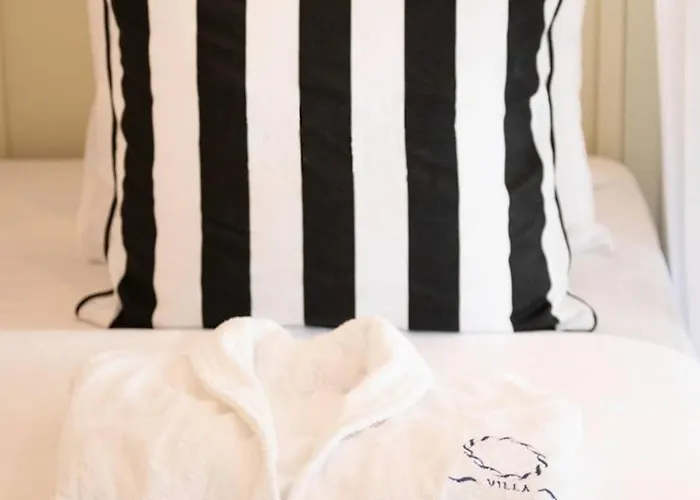 Seafront Sea Diamant For 7 Guests Villa *