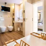 Seafront Sea Diamant For 7 Guests Vila *