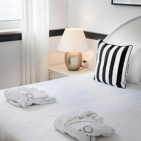 Villa Seafront Sea Diamant For 7 Guests